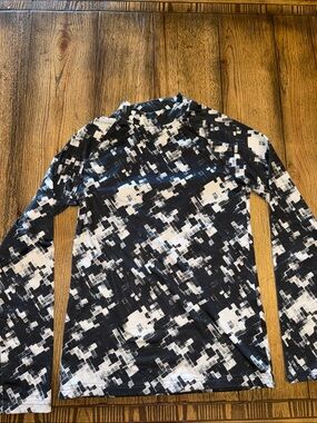 Under Armour Coldgear Fitted Black and White Digital Camo Long Sleeve Tee